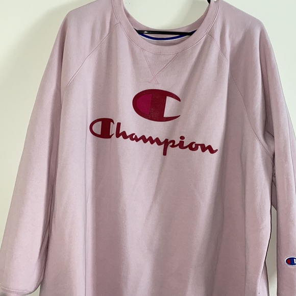 Sweatshirt. Champion. - Picture 6 of 8